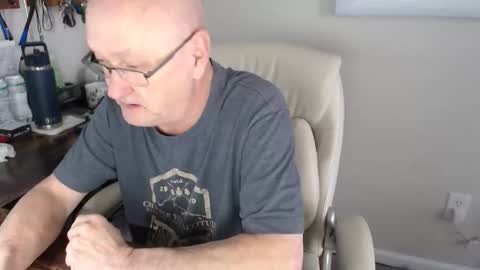 Snapshot of millenium0129 chatting on November 2025 05:44:01 PM millenium0129 online show from November 2025 05:44:01 PM