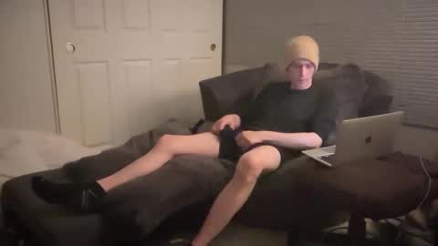 Snapshot of millerjdm chatting on January 2025 06:44:01 PM SlimnHungOH online show from January 2025 06:44:01 PM