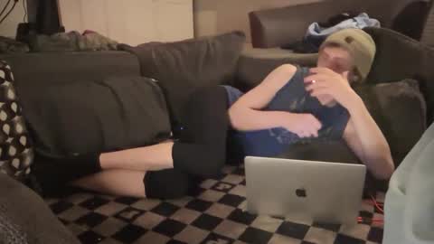 Snapshot of millerjdm chatting on February 2025 09:04:01 PM SlimnHungOH online show from February 2025 09:04:01 PM