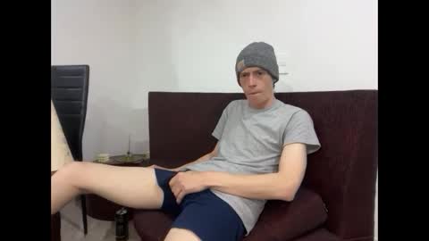 Snapshot of millerjdm chatting on September 2025 05:58:01 PM SlimnHungOH online show from September 2025 05:58:01 PM