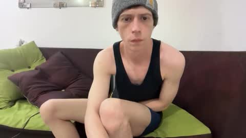 Snapshot of millerjdm chatting on November 2025 06:40:01 PM SlimnHungOH online show from November 2025 06:40:01 PM