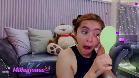 Snapshot of milleyjones_ chatting on June 2026 12:31:02 PM milleyjones_ online show from June 2026 12:31:02 PM