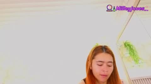 Snapshot of milleyjones_ chatting on June 2026 12:09:02 PM milleyjones_ online show from June 2026 12:09:02 PM