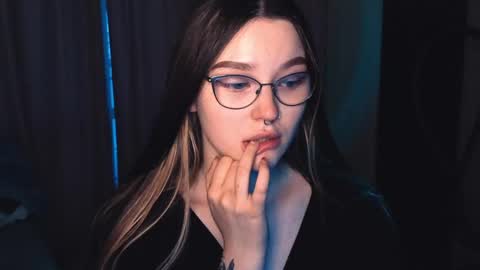 Snapshot of milliedoll chatting on May 2026 02:00:01 PM Millie online show from May 2026 02:00:01 PM