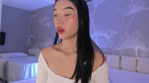 Snapshot of millieskinny_ chatting on December 2025 11:24:02 PM Ana Maria online show from December 2025 11:24:02 PM