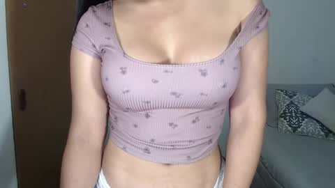 Snapshot of milly__taylor chatting on November 2025 11:58:02 PM Milly online show from November 2025 11:58:02 PM