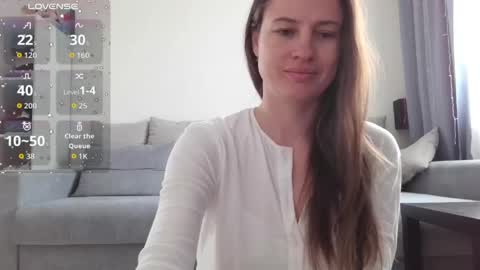 milly_browski online show from April 2026 02:01:02 PM