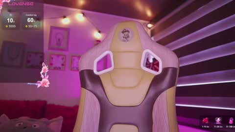 MILLY online show from December 2025 06:56:02 PM