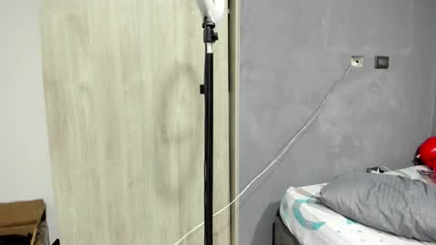 Milo Cruz online show from February 2026 10:00:01 AM