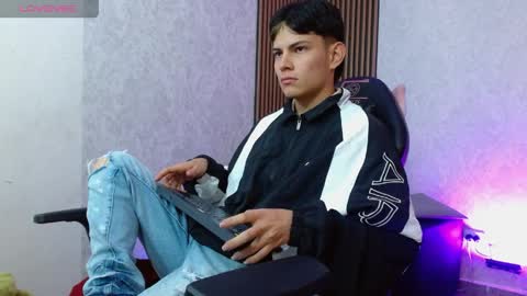 milo_tay1 online show from March 2026 03:19:02 AM