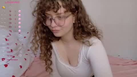 Snapshot of milounee chatting on February 2026 10:38:01 AM milounee online show from February 2026 10:38:01 AM