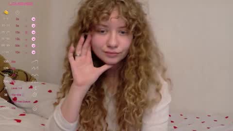 milounee online show from March 2026 11:47:01 AM