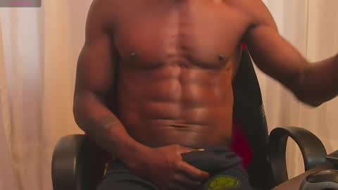 Miltonn online show from February 2025 09:14:02 PM