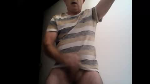 Snapshot of milu72 chatting on January 2025 04:57:01 PM milu72 online show from January 2025 04:57:01 PM