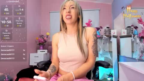 Snapshot of milu_beluci chatting on October 2025 03:25:01 PM Milu Belucci online show from October 2025 03:25:01 PM