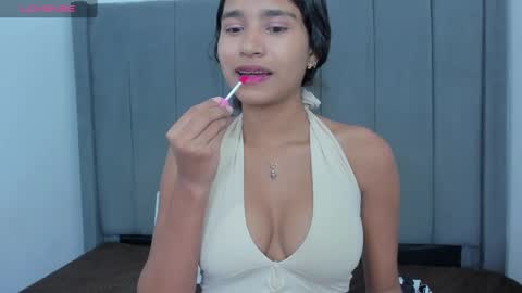 Miluu online show from December 2024 11:52:02 PM