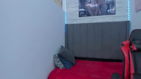 Miluu online show from January 2025 12:43:02 AM