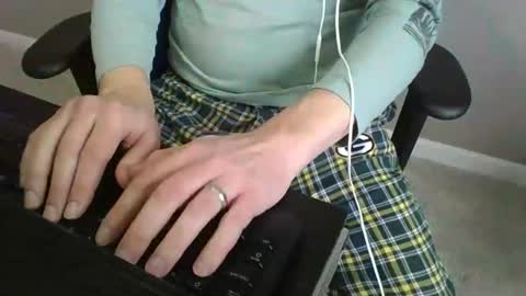 Snapshot of milwaukeebadger24 chatting on December 2024 07:52:02 PM milwaukeebadger24 online show from December 2024 07:52:02 PM