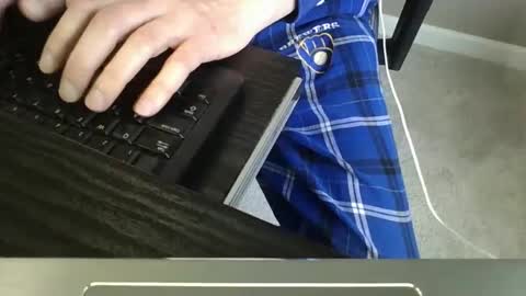 Snapshot of milwaukeebadger24 chatting on January 2025 09:43:01 PM milwaukeebadger24 online show from January 2025 09:43:01 PM