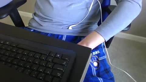 Snapshot of milwaukeebadger24 chatting on January 2025 04:17:02 PM milwaukeebadger24 online show from January 2025 04:17:02 PM