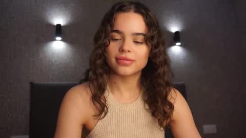 Snapshot of milyyclaars chatting on February 2026 01:59:01 PM Linda online show from February 2026 01:59:01 PM