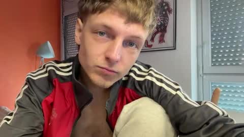 mimiro12 online show from April 2026 12:31:01 PM