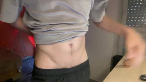 mimiro12 online show from April 2026 06:12:01 PM