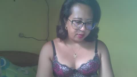 Snapshot of mimisou513 chatting on November 2025 11:44:01 AM misou online show from November 2025 11:44:01 AM