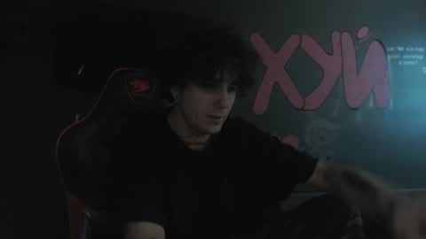 Max online show from November 2025 09:48:01 PM