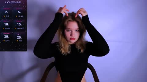 hi Im Mina  online show from February 2025 01:31:01 AM