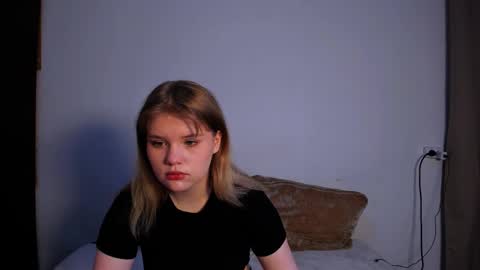 hi Im Mina  online show from February 2025 01:52:02 AM