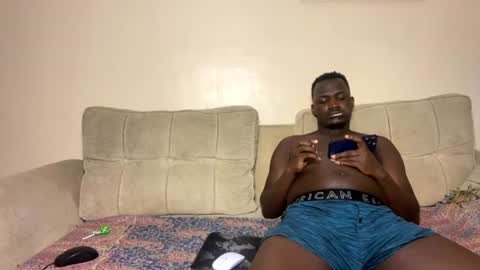 Snapshot of mina_gustavoh chatting on June 2026 12:52:01 PM sexy couple online show from June 2026 12:52:01 PM