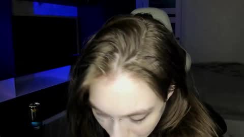 Snapshot of minadzukii chatting on November 2025 07:25:01 PM minadzukii online show from November 2025 07:25:01 PM