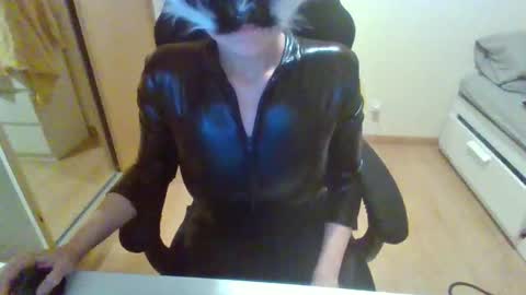 Snapshot of minamask chatting on March 2026 12:16:01 AM MinaMask online show from March 2026 12:16:01 AM