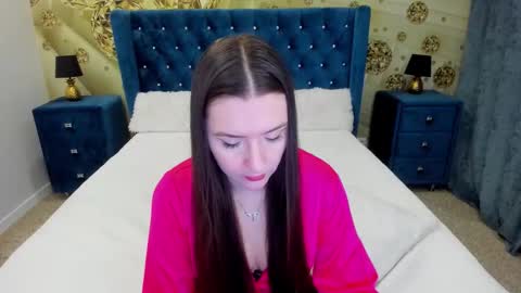 minchelskatrina online show from March 2026 05:24:02 AM