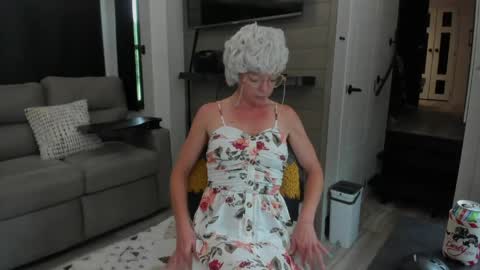 Snapshot of mindymars chatting on May 2026 02:59:01 PM Mindy Mars online show from May 2026 02:59:01 PM