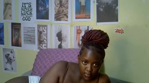 mini_karee online show from April 2026 11:59:01 AM