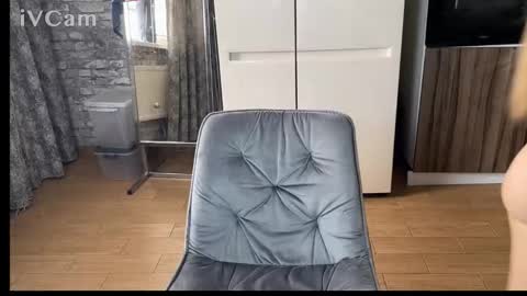 minimimi18 online show from November 2025 07:21:02 AM