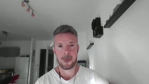 minka28 online show from May 2026 05:09:01 PM