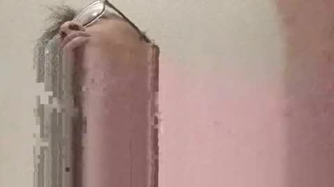 minniehunney online show from April 2026 10:32:02 AM