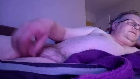 Snapshot of minos60200 chatting on February 2025 08:20:02 PM Stephano online show from February 2025 08:20:02 PM