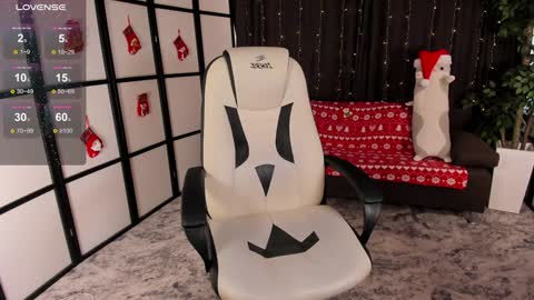 Snapshot of mintrose chatting on December 2024 06:10:02 AM Rosie online show from December 2024 06:10:02 AM