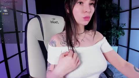 Snapshot of mintrose chatting on February 2025 02:24:02 AM Rosie online show from February 2025 02:24:02 AM