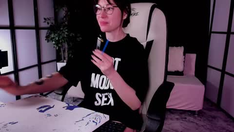 Snapshot of mintrose chatting on March 2025 09:02:01 AM Rosie online show from March 2025 09:02:01 AM