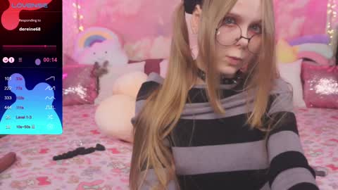 Vikki online show from December 2024 04:47:02 AM