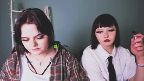 Snapshot of mira_cool_ chatting on December 2025 07:41:01 PM Darling Mira online show from December 2025 07:41:01 PM