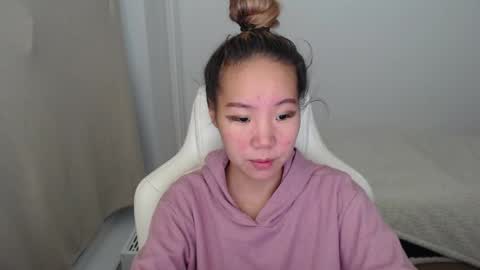 Snapshot of mira_g chatting on November 2025 01:22:02 PM mira_g online show from November 2025 01:22:02 PM