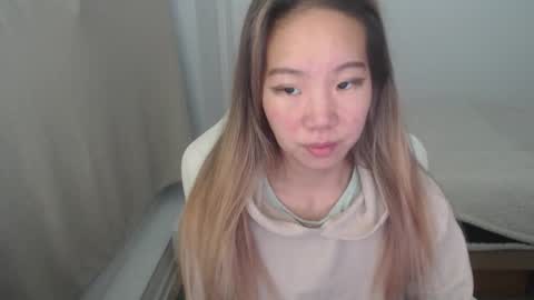 Snapshot of mira_g chatting on November 2025 01:22:01 PM mira_g online show from November 2025 01:22:01 PM