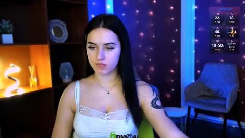 Snapshot of mira_lyn chatting on December 2025 08:06:02 PM mira_lyn online show from December 2025 08:06:02 PM