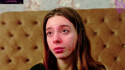 mira_lynxx online show from November 2025 02:04:02 AM